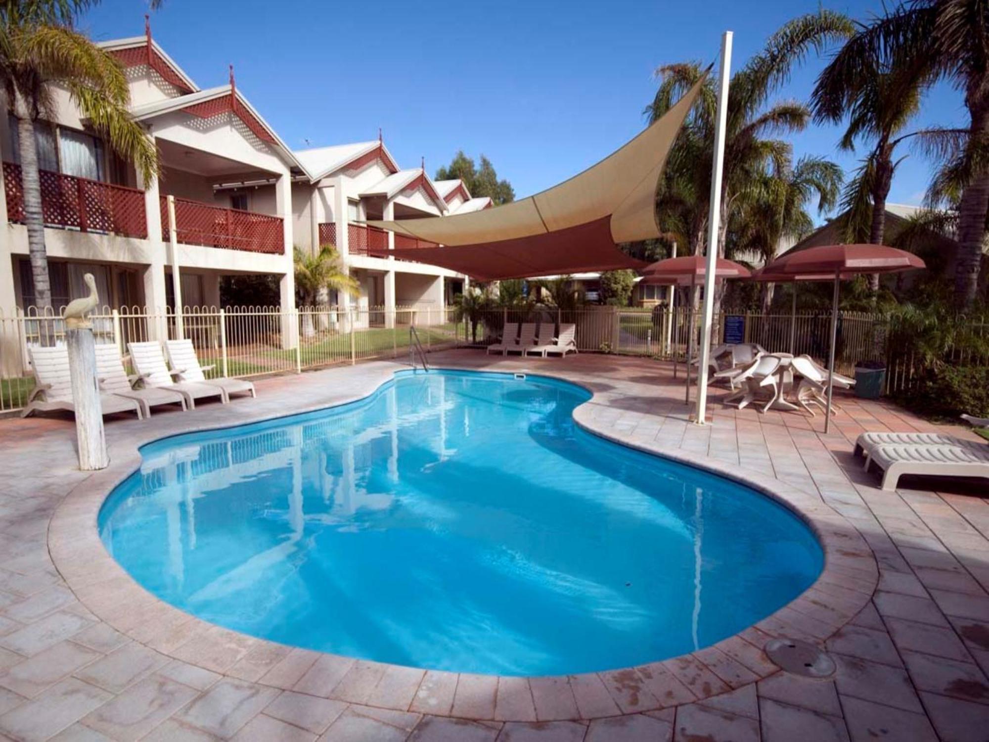 Pelican Shore Oceanfront Villa 6 カルバリ エクステリア 写真